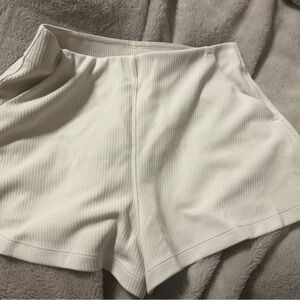 Ribbed soft stream shorts